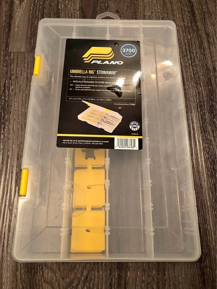 Plano Umbrella Rig Stowaway Box 3708