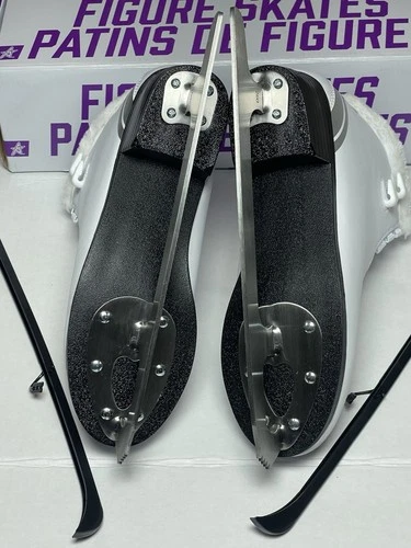 Women’s Figure Ice Skates. Size: Senior 8. New With box. - photo 5