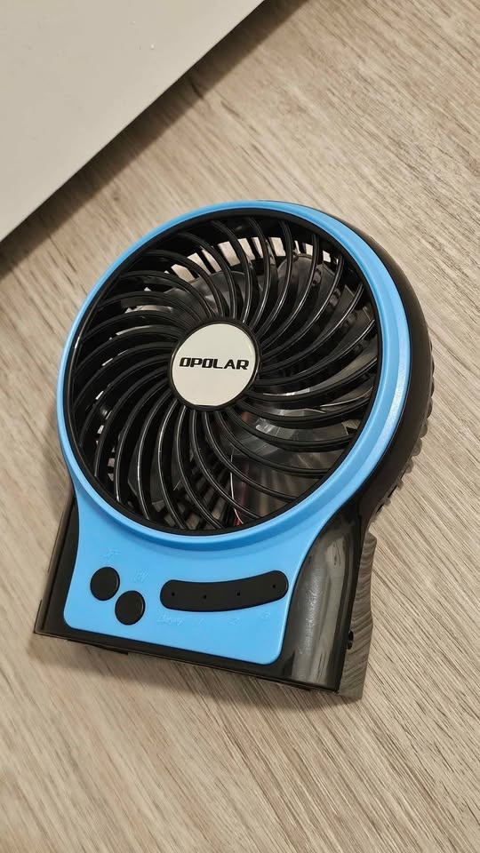 OPOLAR Portable Battery Operated Fan with 10 Hours Battery Life - photo 2