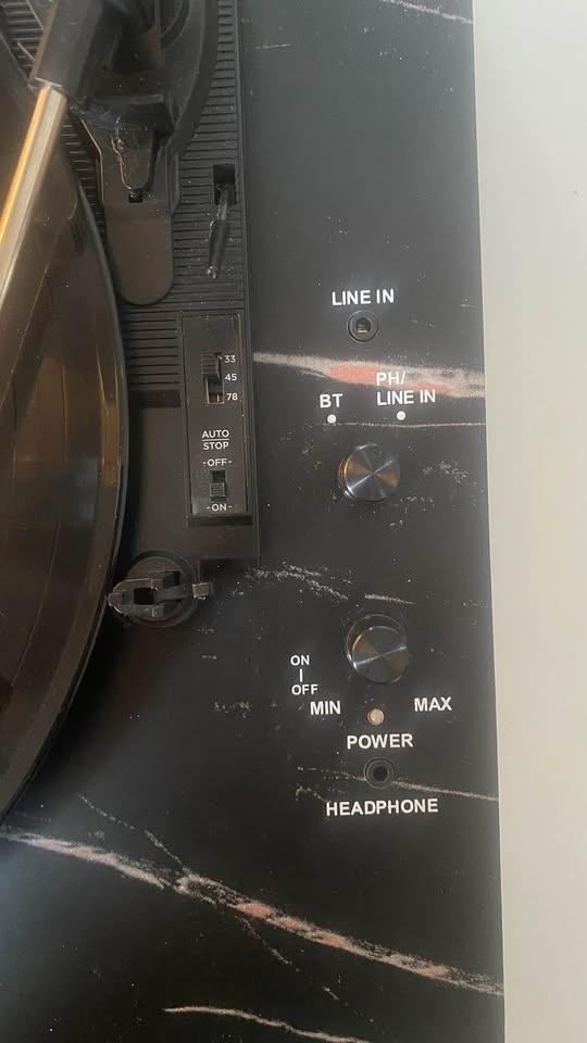 Vintage 3-Speed Bluetooth Record Player – Black Marble Finish