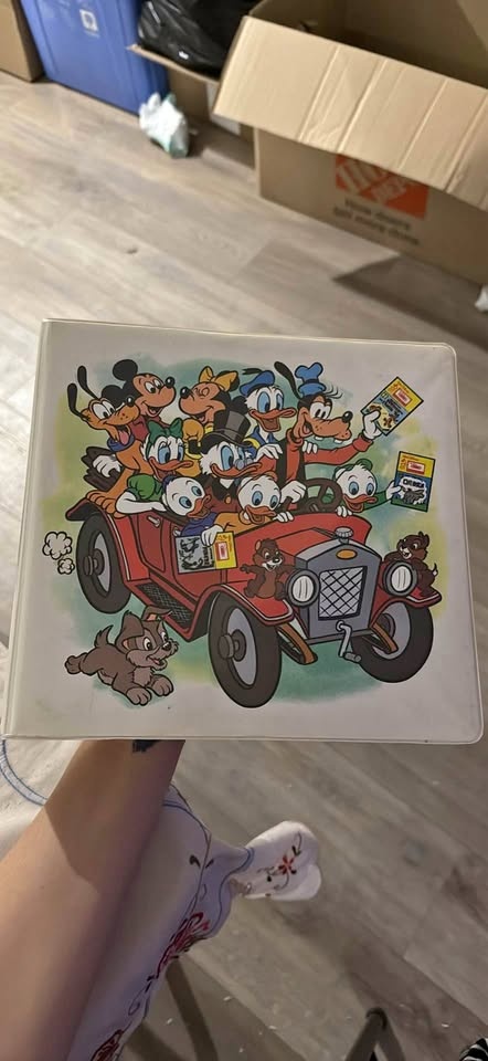 RARE Vintage 1980s Disney Carrying Case + Complete 12-Book & Tap