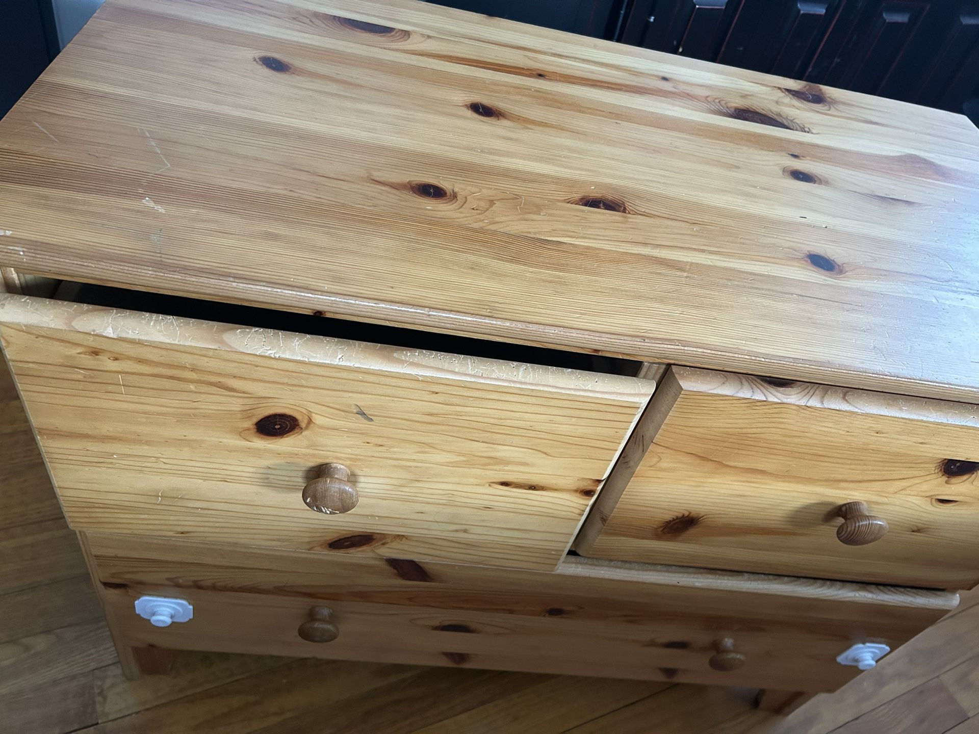 Sturdy Wooden Dresser - photo 2