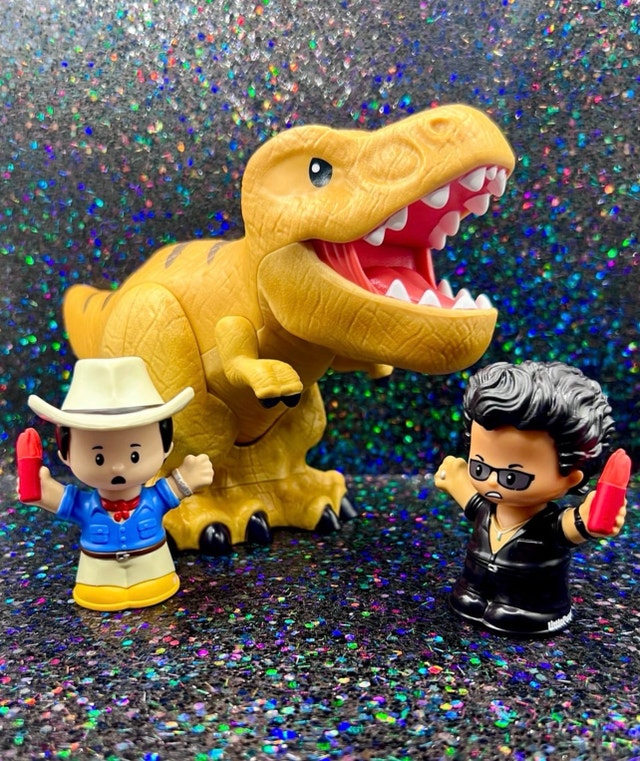 Fisher-Price Little People Jurassic Park Collector's Set - photo 3