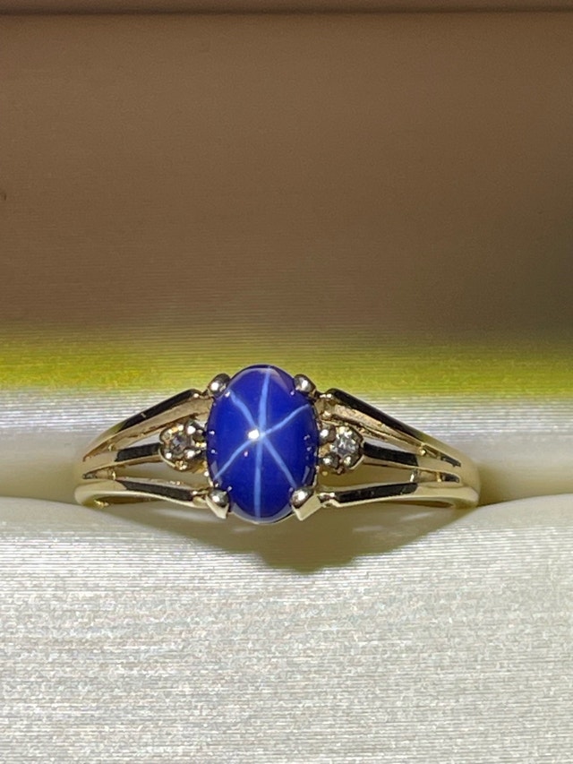 Vintage 10k Gold Star Sapphire & Diamond Ring Size 7