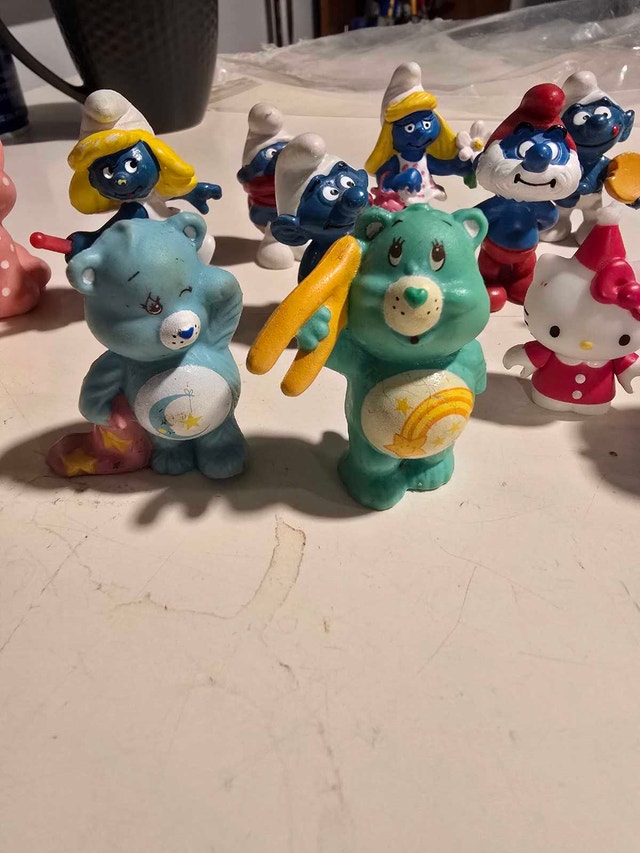 Vintage Toy Figurines Lot - Smurfs, Care Bears, Strawberry Short - photo 3