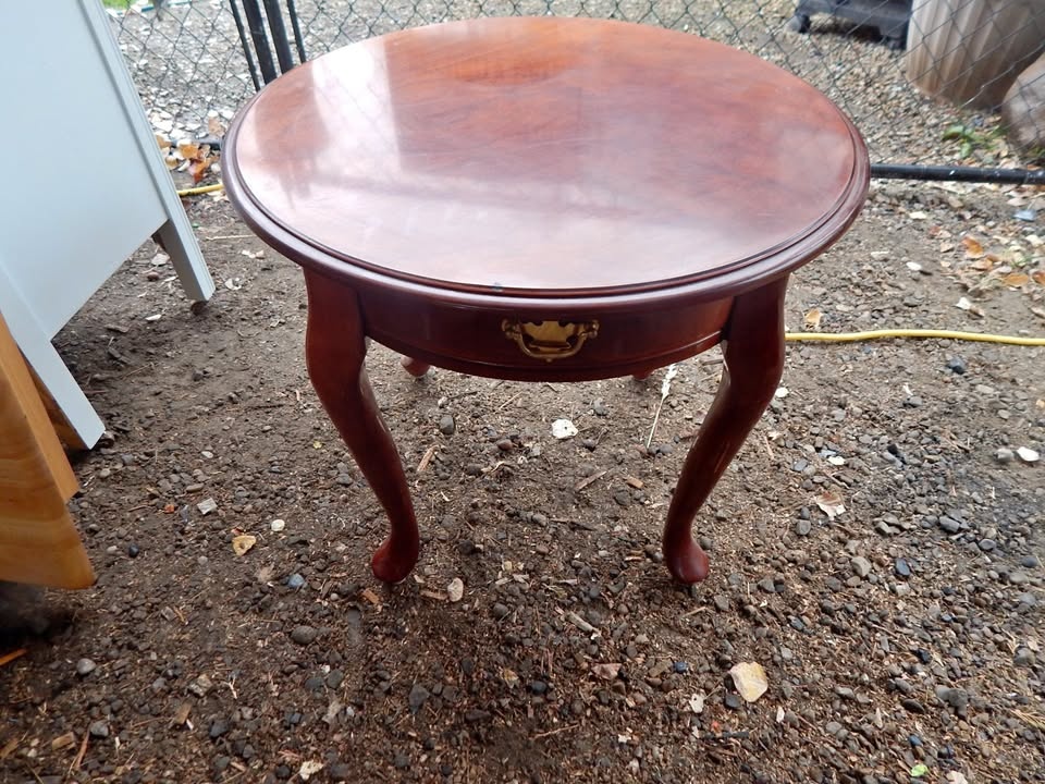 End Table / Plant Stand