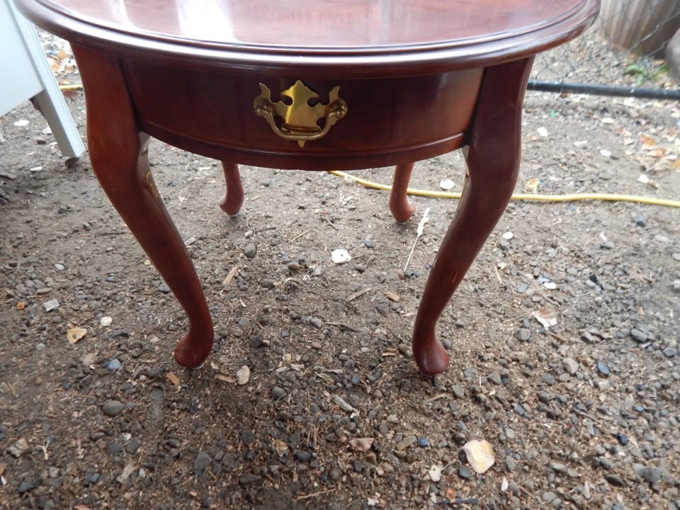 End Table / Plant Stand - photo 2