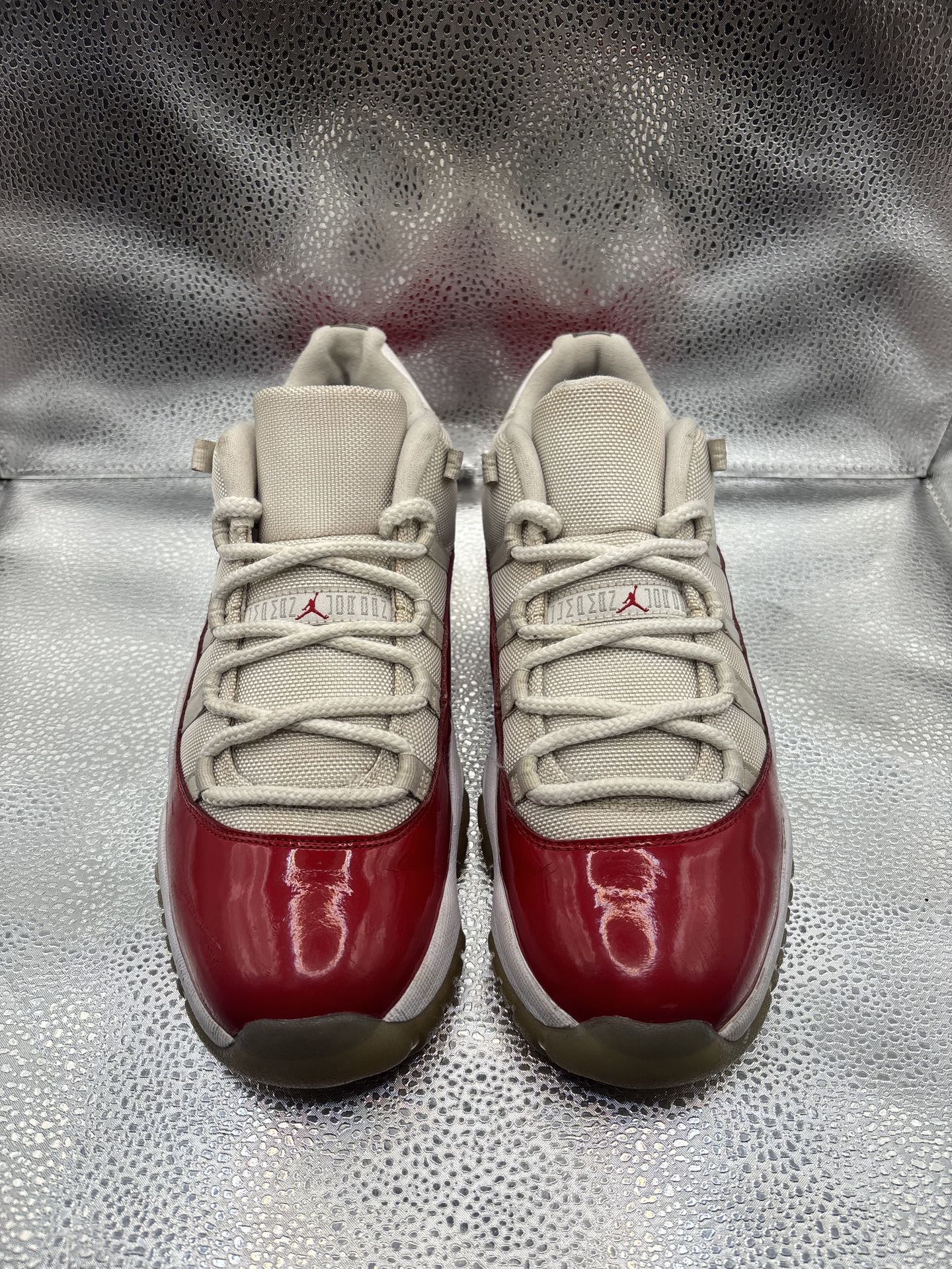 Air Jordan 11 Low Cherry - photo 2