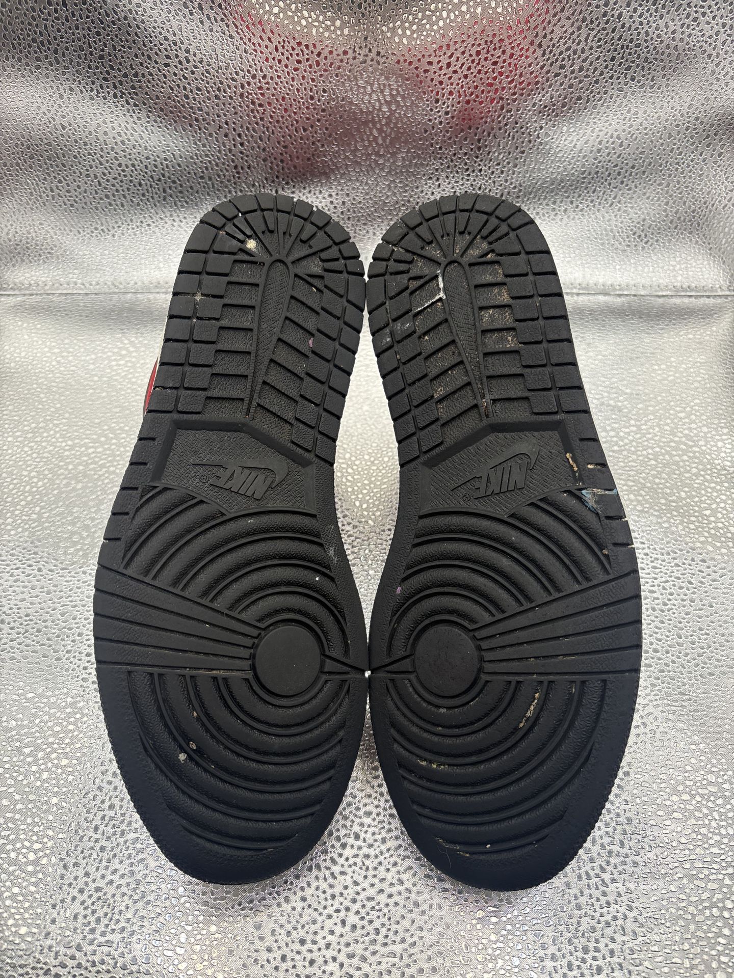 Air Jordan 1 Low Bred - photo 3