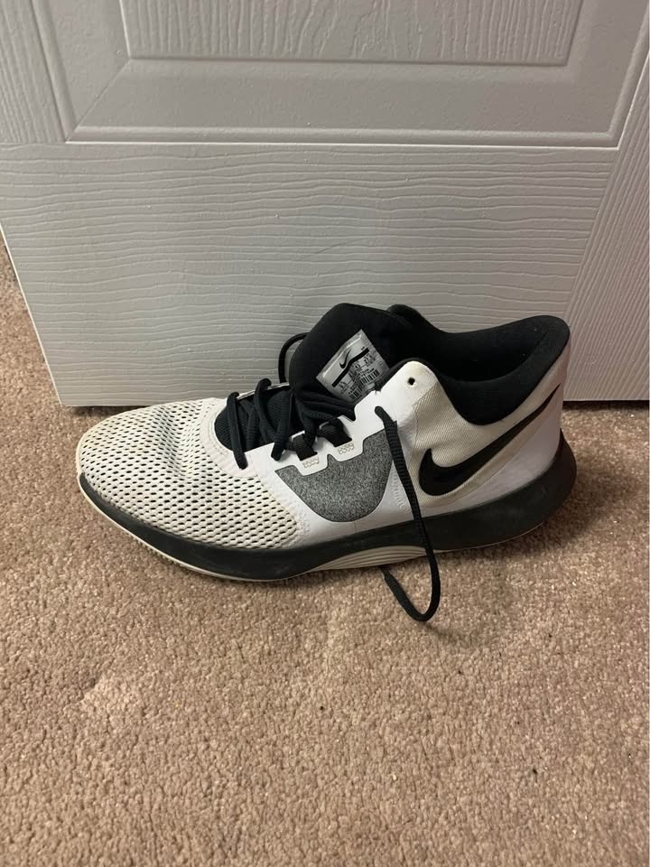 Nikes - photo 3