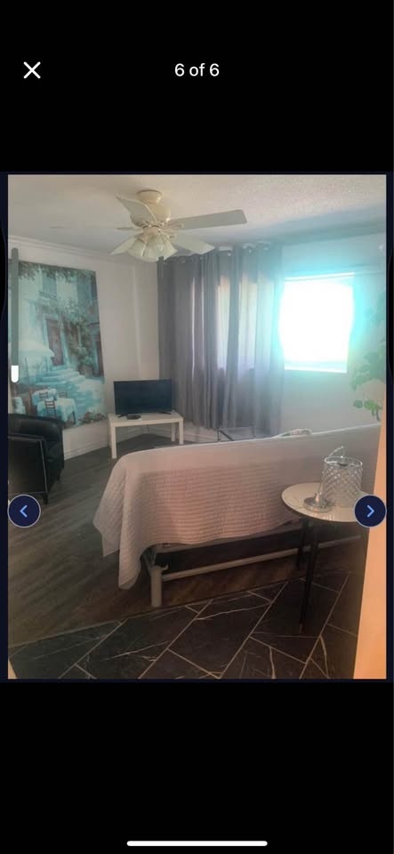 2 Beds 1 Bath Apartment in Crystal Beach - photo 3