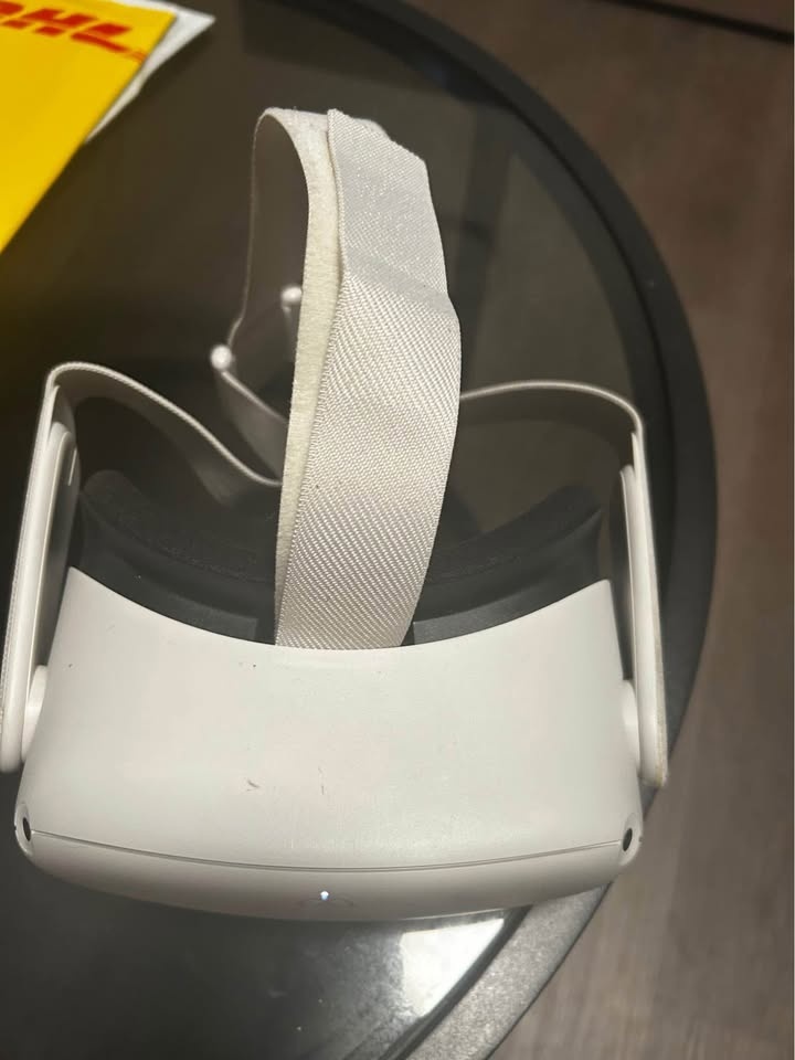 Meta (Oculus) Quest 2 VR headset - photo 2