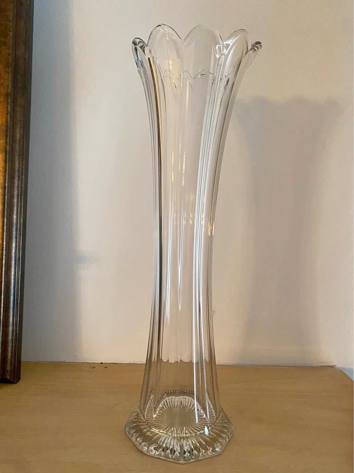 Vintage Clear Swung Vase