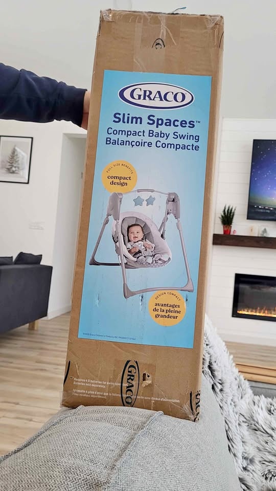 Open Box Graco Slim Spaces Compact Baby Swing