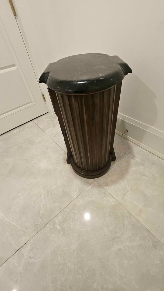 End Table - photo 3