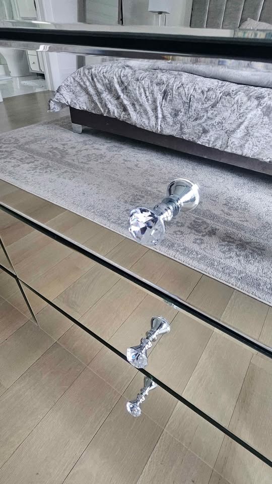 Mirrored Dresser - photo 3