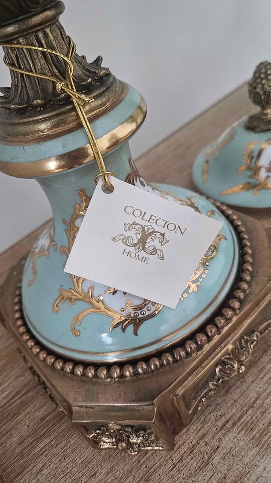 Antique Italian Style Vases - photo 5