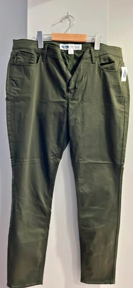 Old Navy Dark Green Pants NWT