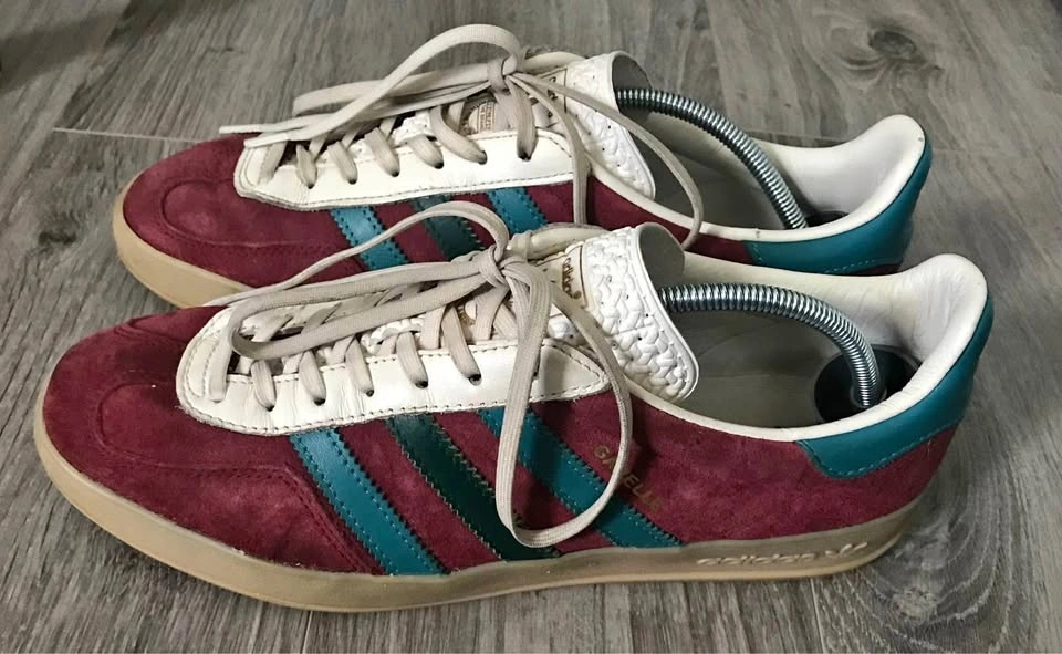 S: 9 Men ADIDAS Gazelle Indoors Burgundy