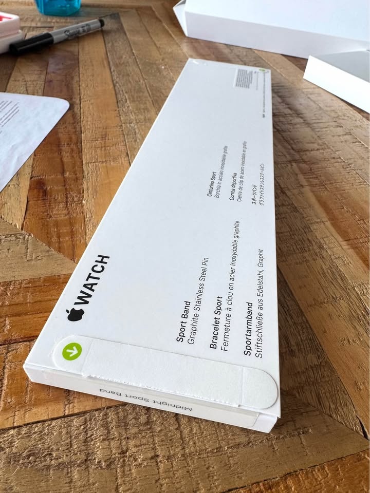 Almost new Apple Watch SE 2 (40mm midnight) - photo 3