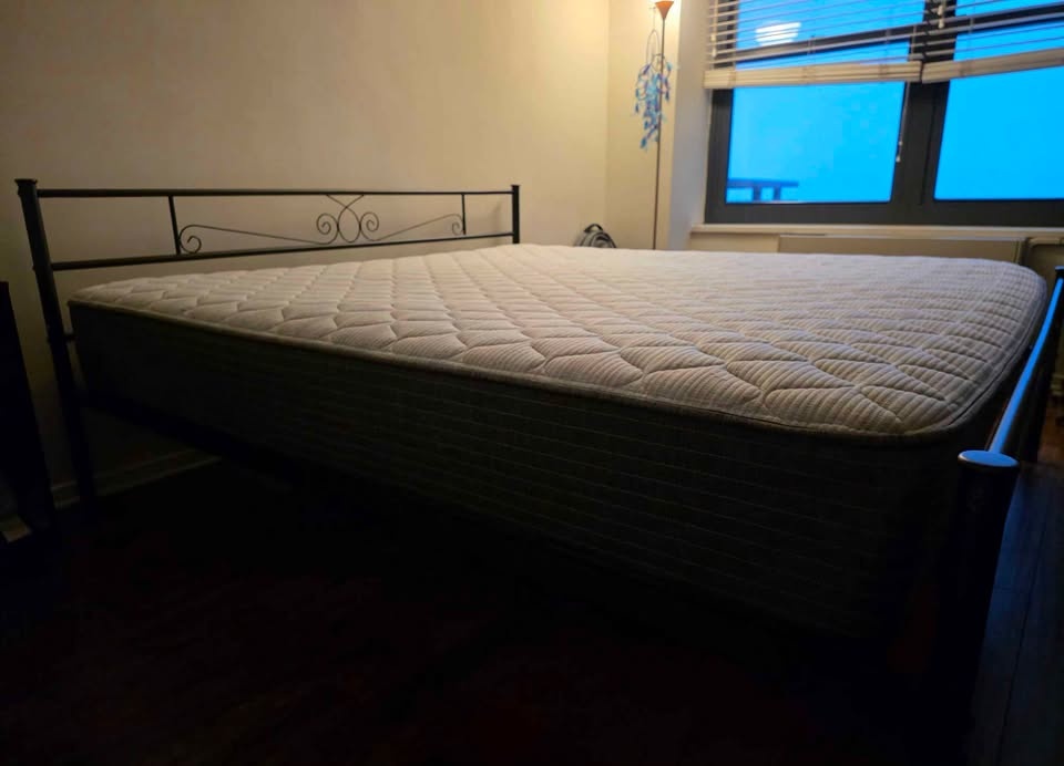 Beautyrest king size Firm Mattress with the Bed Frame - photo 2