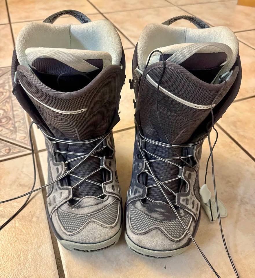 Salomon Snowboard Boots - Women's US 7 - Good Condition