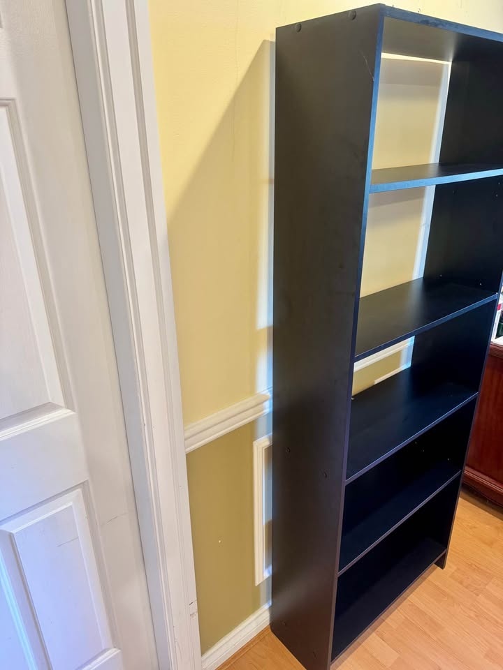 5-Tier Bookshelf / Storage Shelf – Good Condition - photo 3