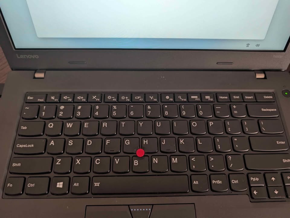 Lenovo T460 | 8GB RAM | Windows 11 - photo 2