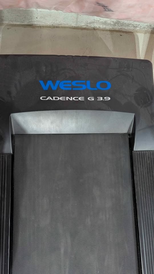 Storage Clear out | Weslo Cadence G 3.9 Treadmill - photo 2