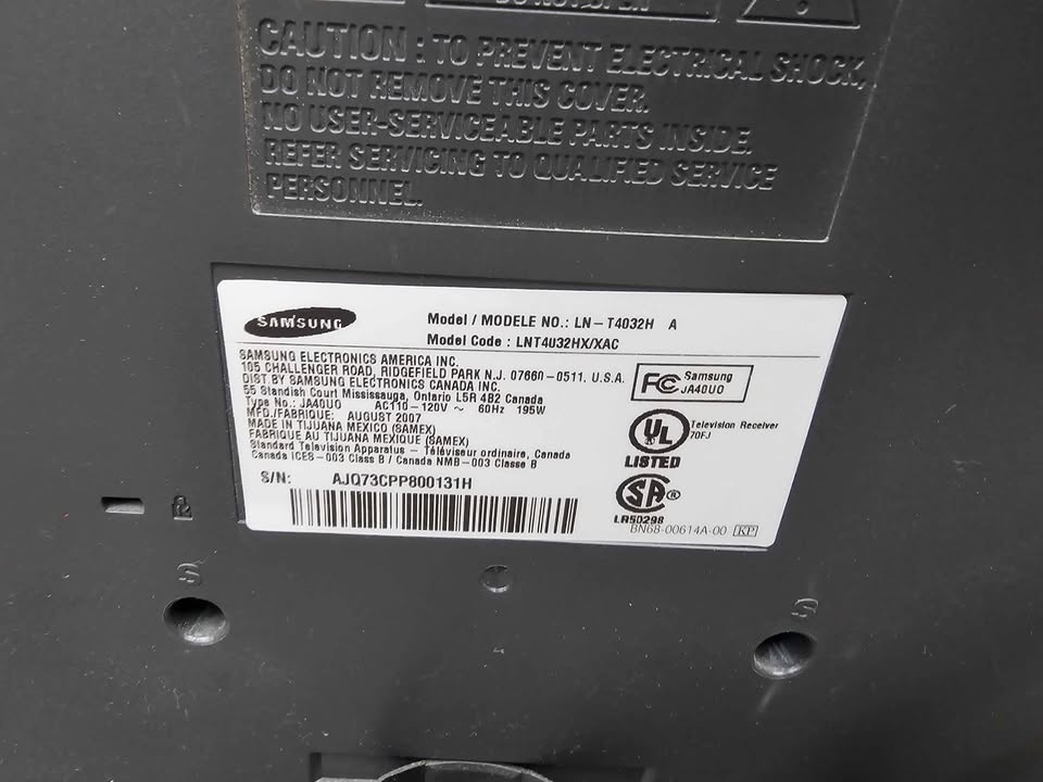 Samsung 40" LCD TV - photo 3