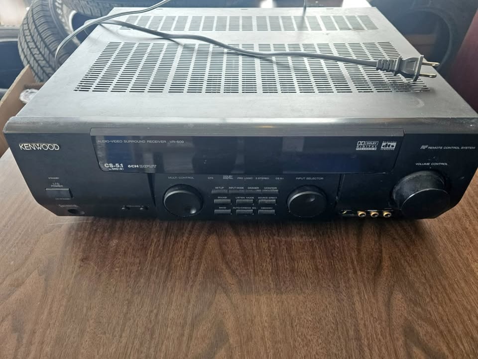 Kenwood VR-509 5.1 Channel Dolby Digital / DTS Receiver