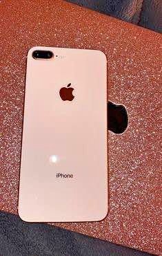 iPhone 8+