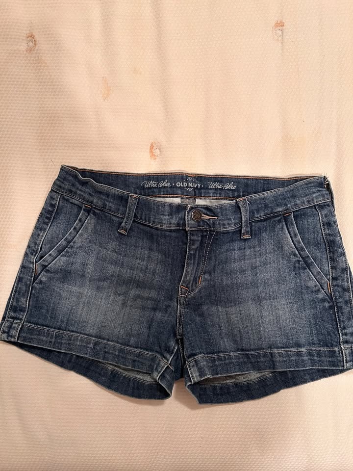 Denim Shorts Lot - Sizes 4-8 / M & AE Skirt Size 4 - photo 4