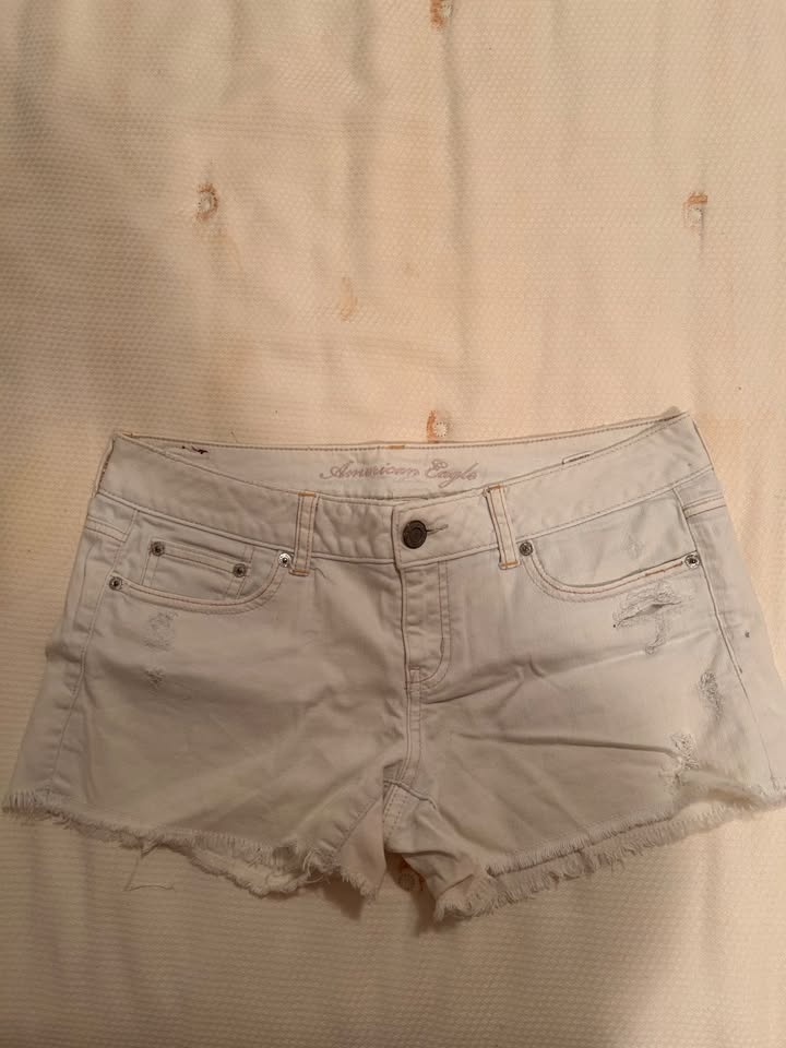 Denim Shorts Lot - Sizes 4-8 / M & AE Skirt Size 4 - photo 5