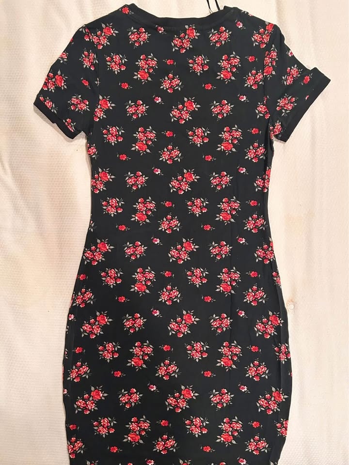 H&M Floral Bodycon Dress Size 8 - photo 2
