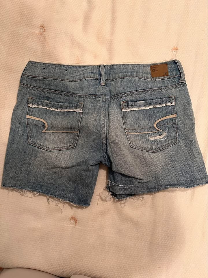 AE Jean Shorts Size 6 - photo 2