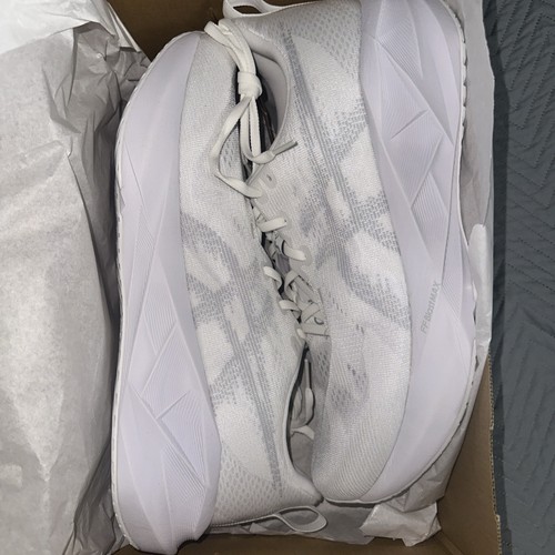 Asics Novablast 5 Size 14 Mens White Running Shoes