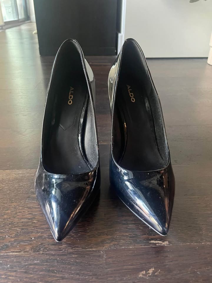 Aldo Black Heels - Size 6.5 - photo 2