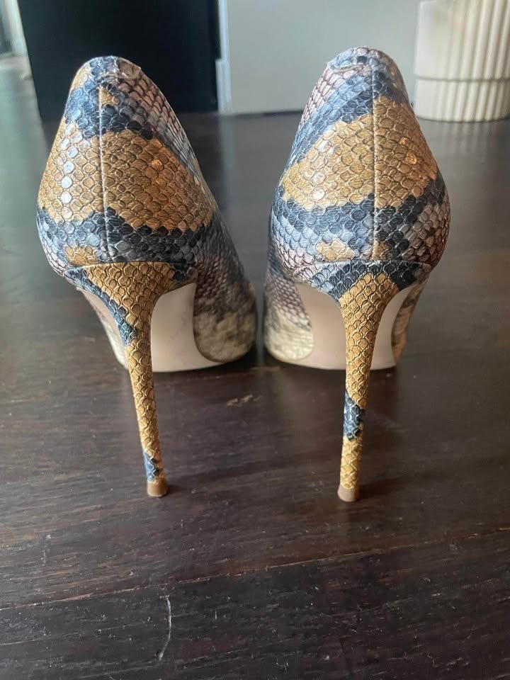 Steve Madden Heels - size 6.5 - photo 3