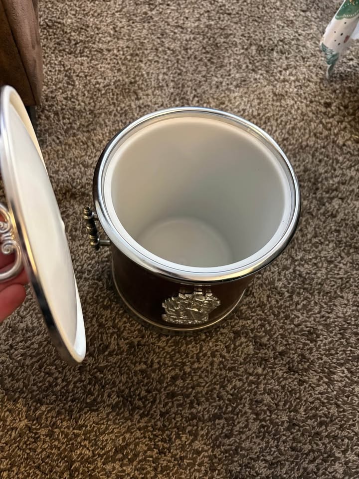 Vintage Ice Bucket - photo 3