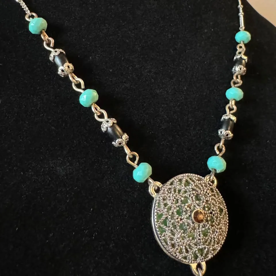 1980s Nina Ricci for Avon Dreamcatcher Necklace image indicator(7)