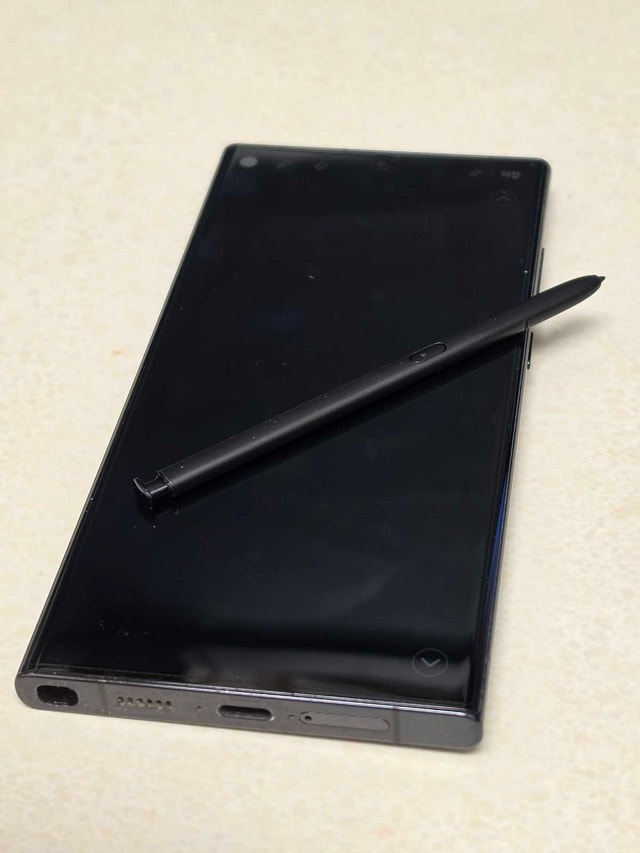 Galaxy S23 Ultra 512GB Black w/ 3 Cases - photo 2