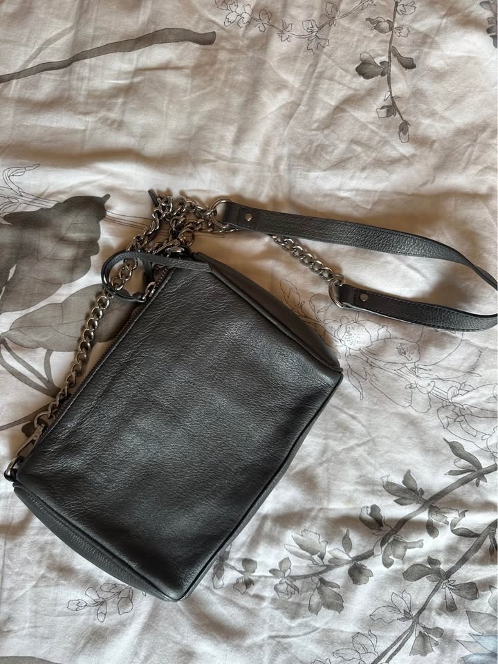 Danier crossbody purse - photo 2