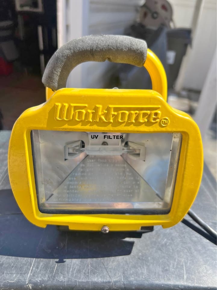 500 Watt Portable Work Light; Yellow