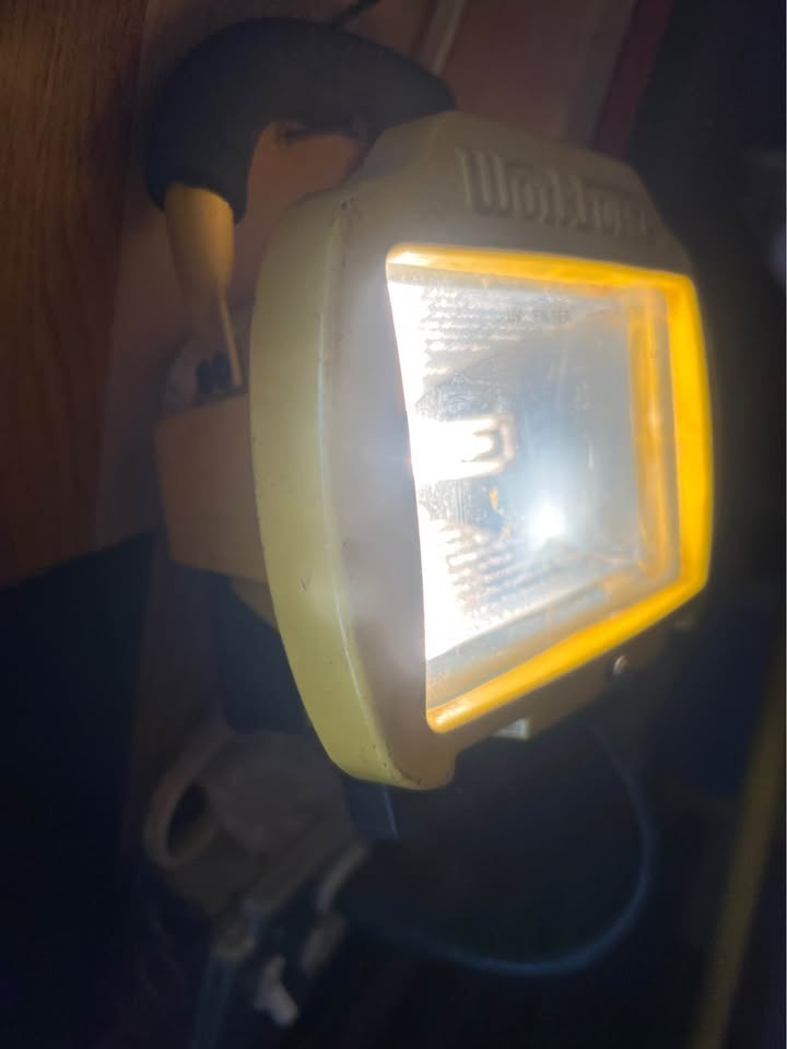 500 Watt Portable Work Light; Yellow - photo 3