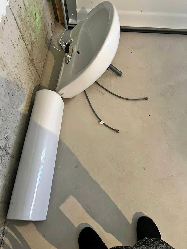 Wash basin