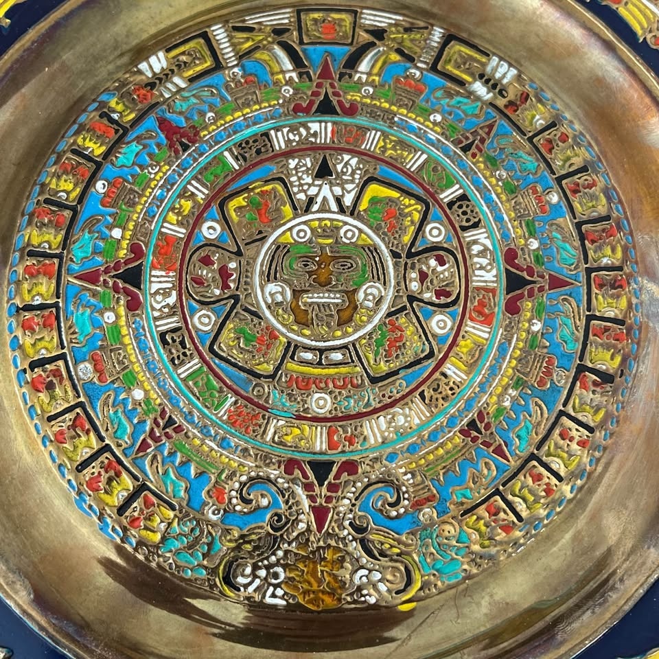 Vintage Mexican Brass Aztec Calendar Wall Plate - Hand-Painted E - photo 2