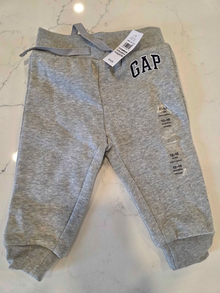 GAP Baby Clothes Bundle (12–18M) – Hoodies + Pants – NEW w/ Tags - photo 5