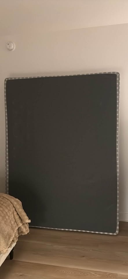 Queen Boxspring - Textured Grey - Excellent Condition - photo 4