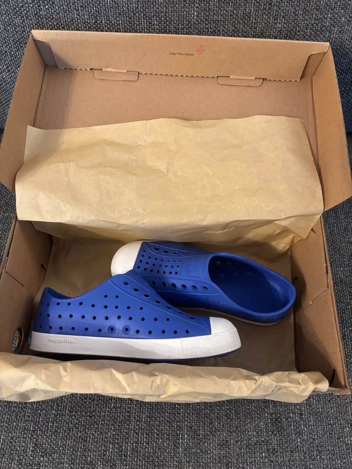 Kids Jefferson Natives Shoes (Size J1) - Original Box